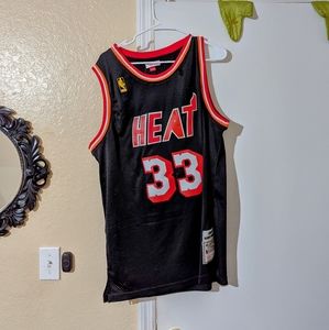 Miami Heat Alonzo Mourning Swingman Jersey by Mitchell & Ness